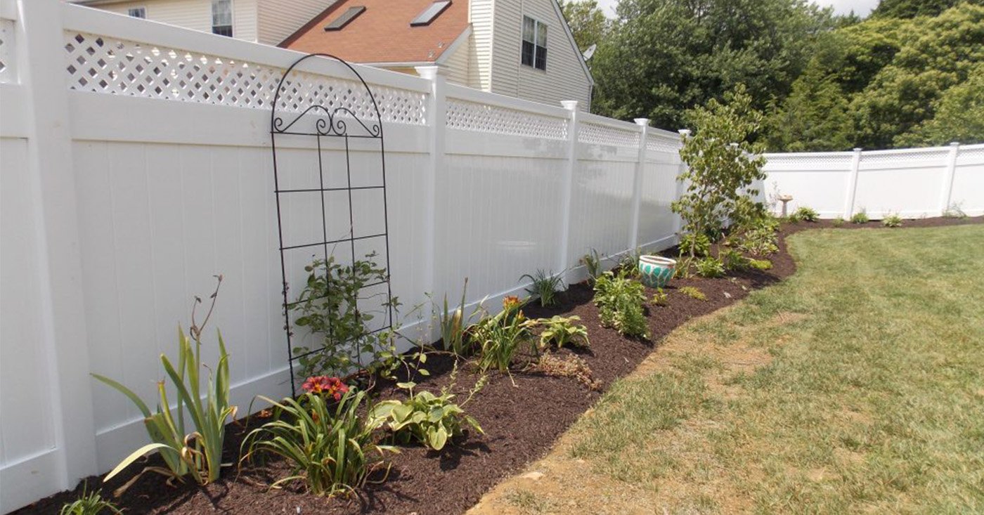 Vinyl - Privacy - Ornamental Cross Lattice Top - New England Caps