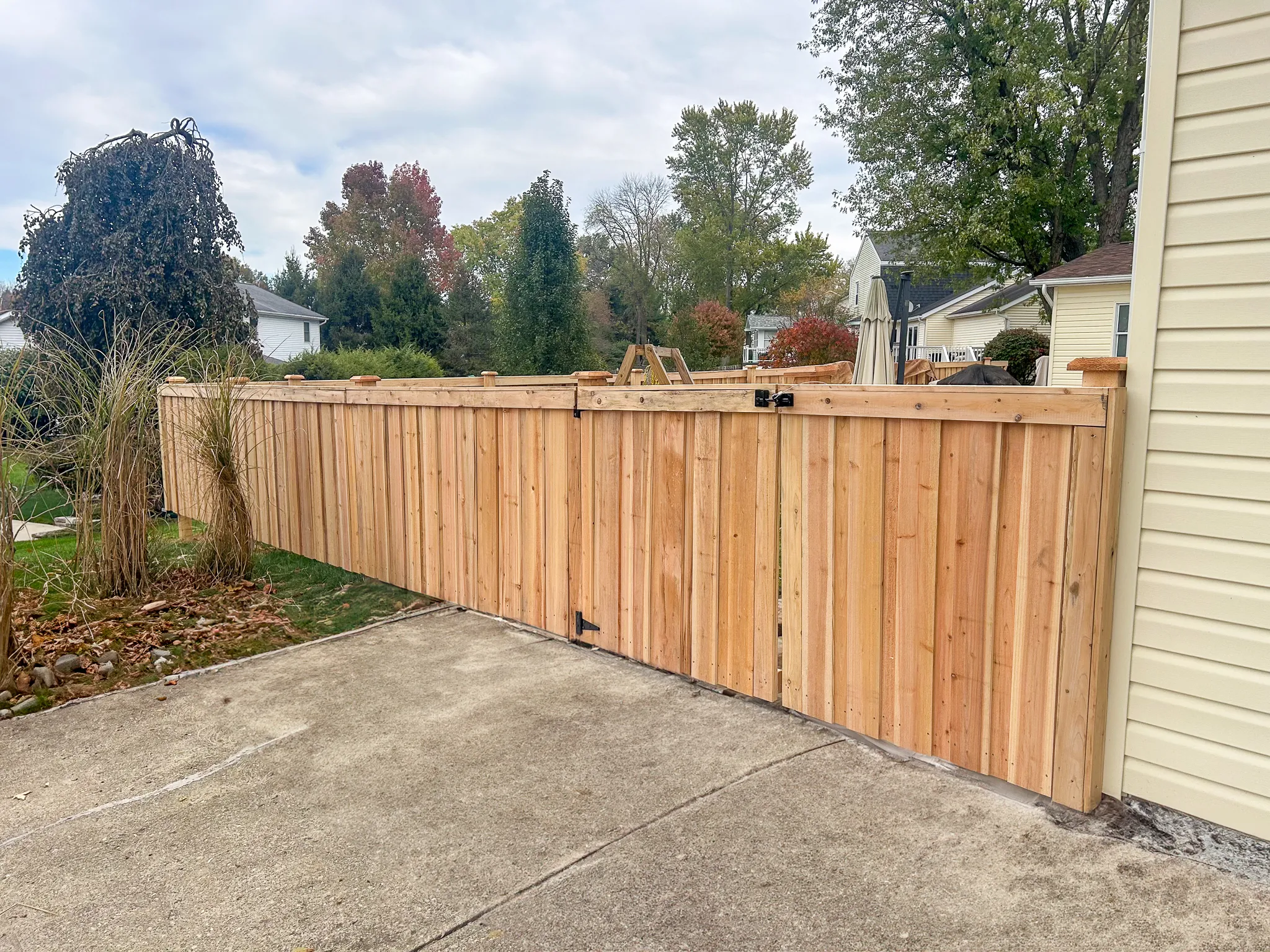 4_-Board on Board-Traditional-Cedar-295