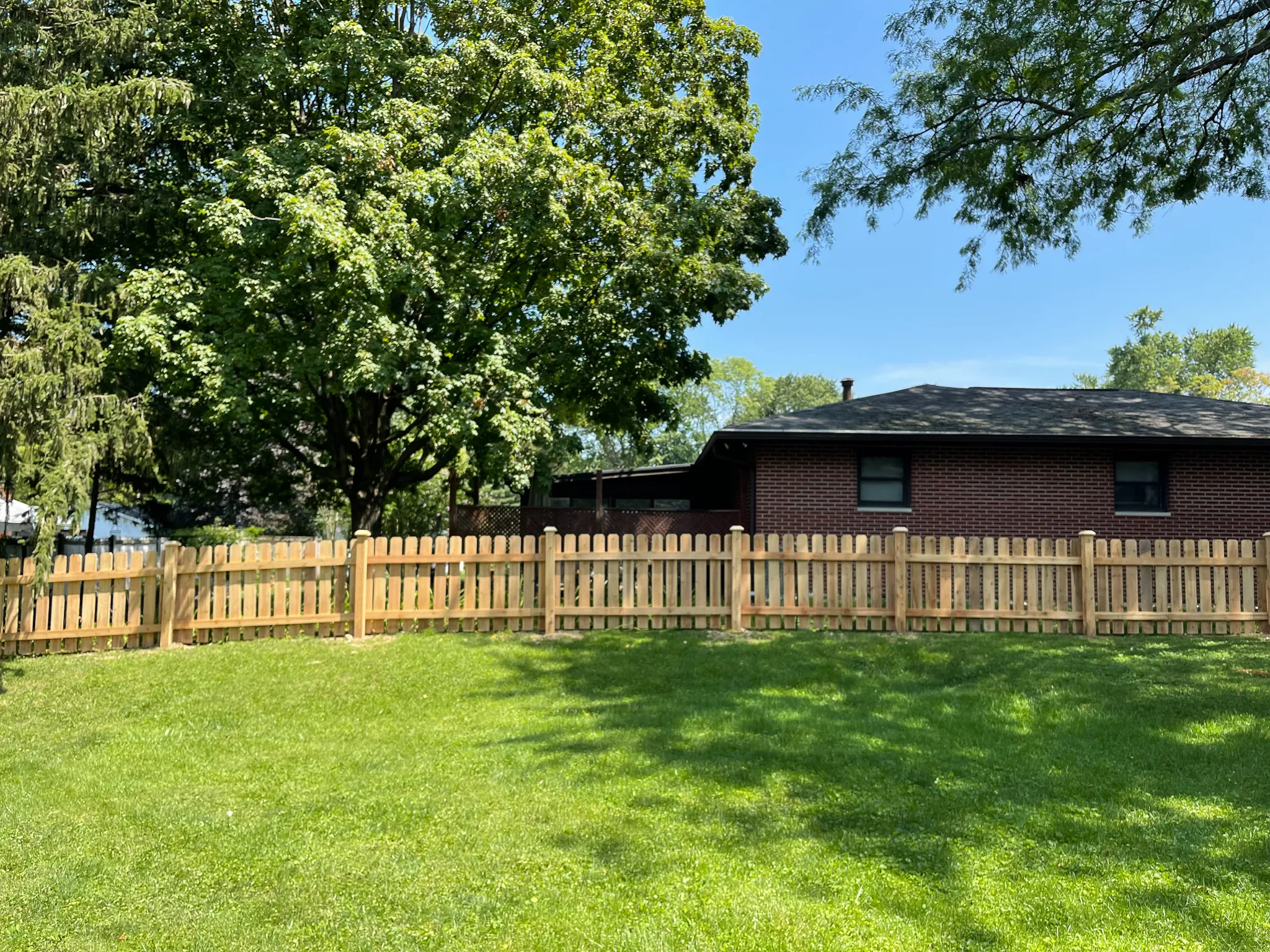 4_-Picket-DE Straight-Cedar-203