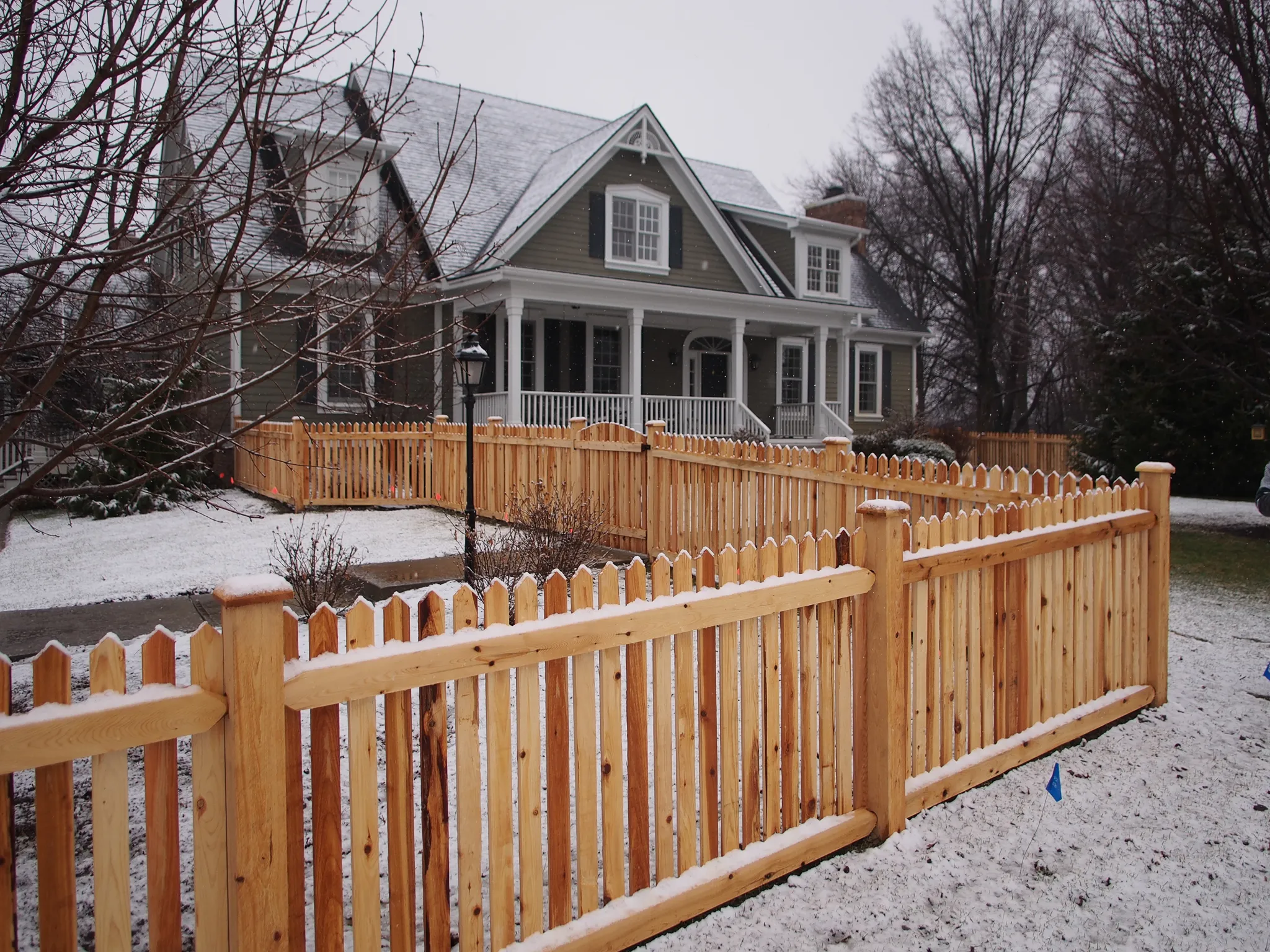 4_-Picket-Diamond Straight-Cedar-113