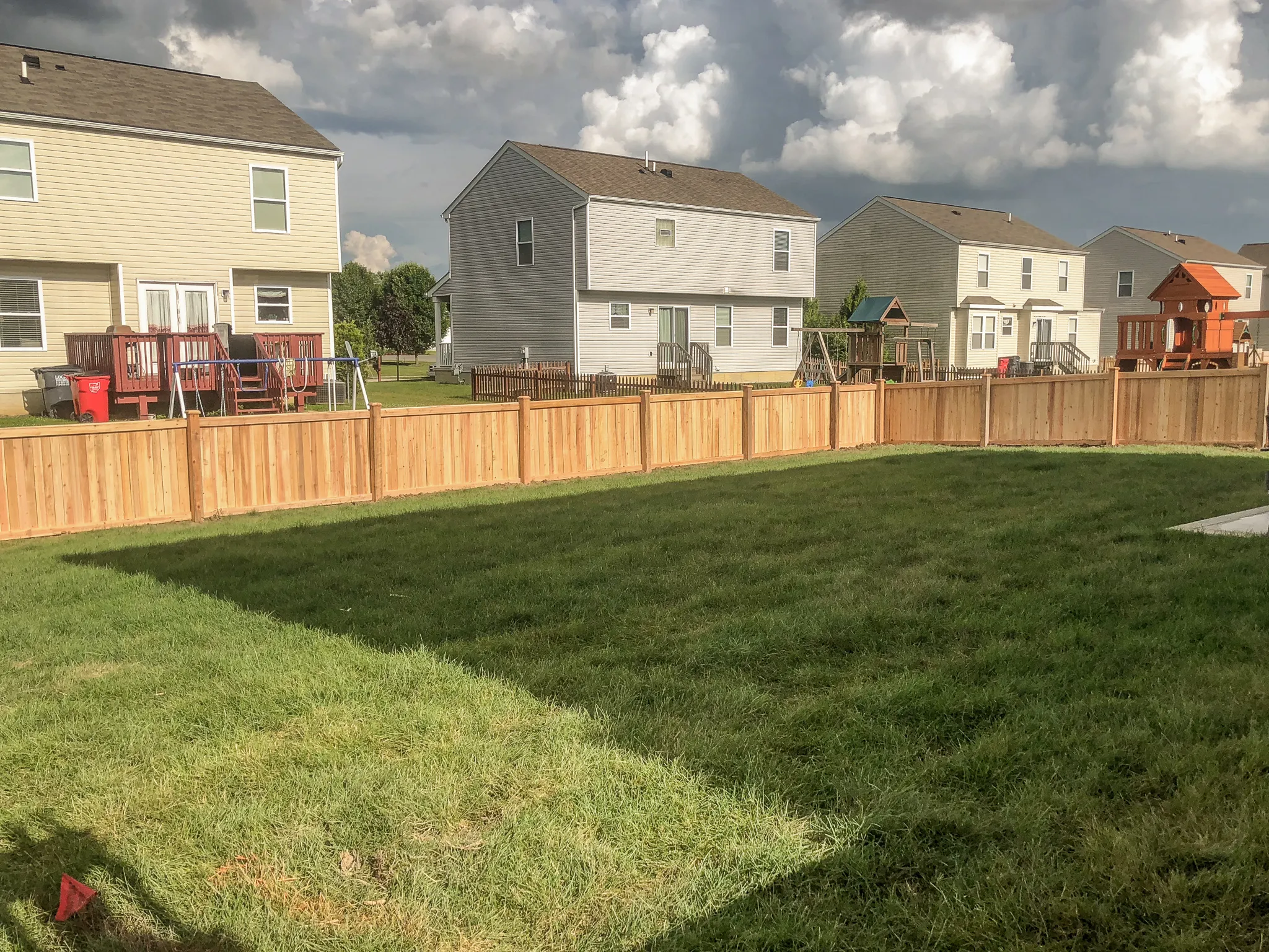 4_-Privacy-Traditional-Cedar-153