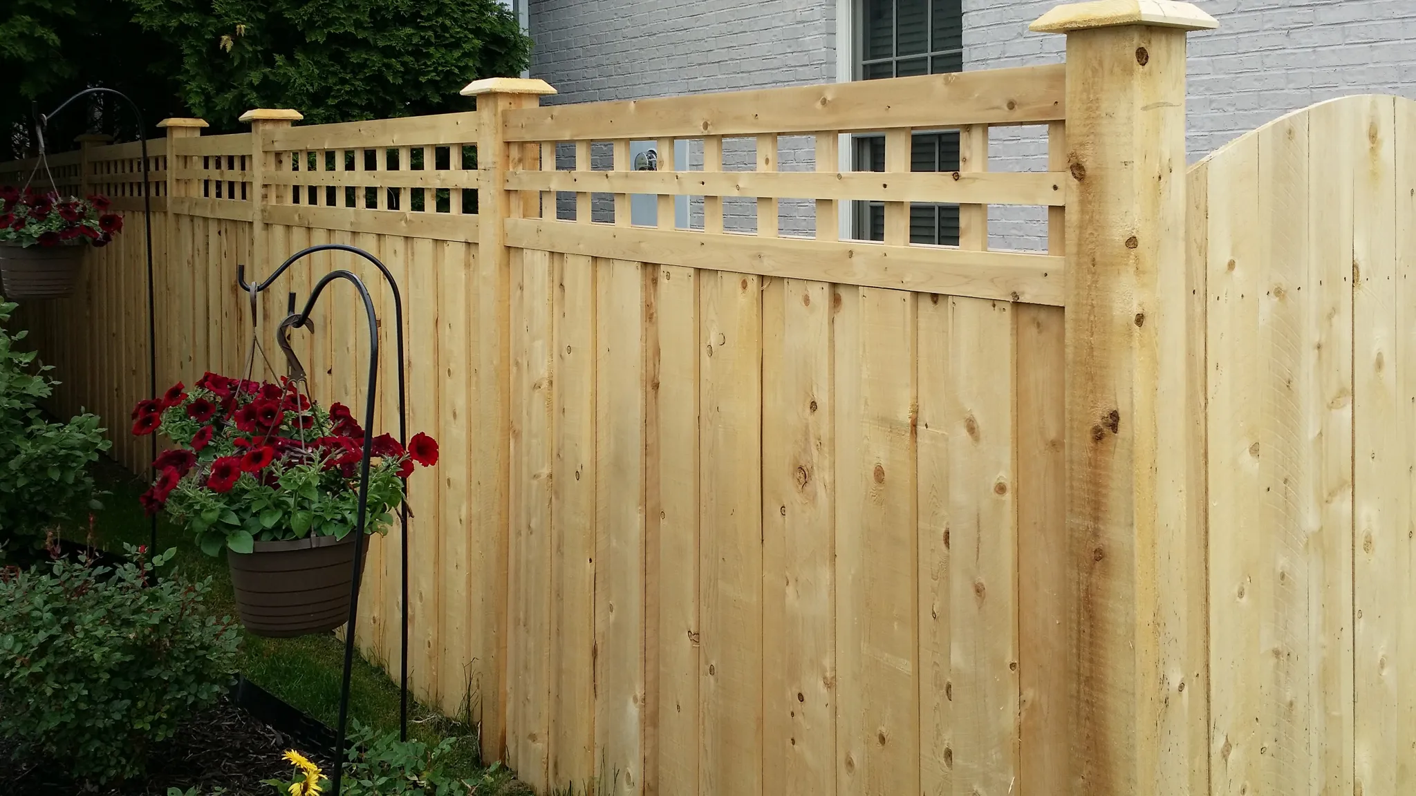 6_-Privacy-Box Lattice-Cedar-118 copy