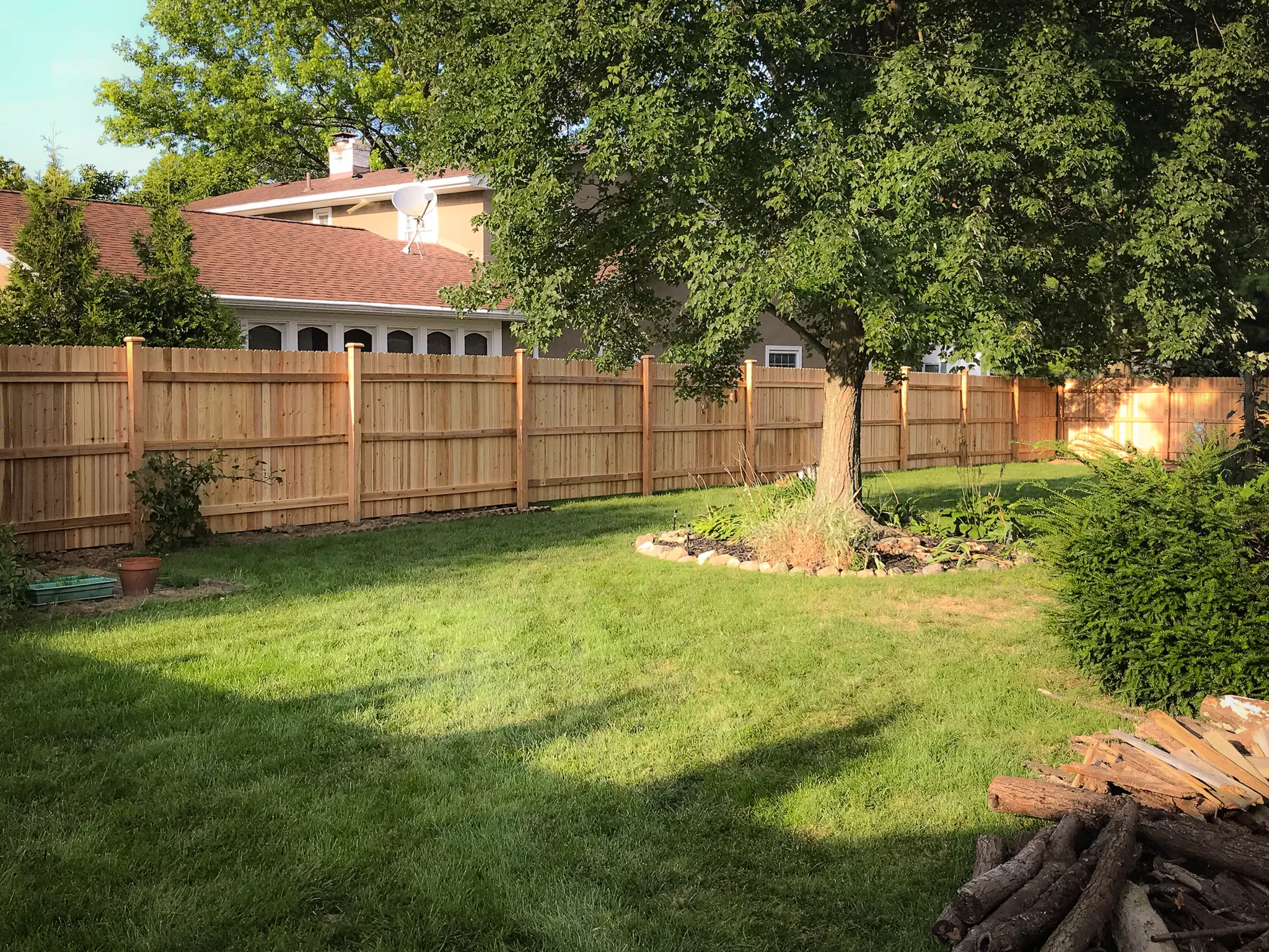 6_-Privacy-DE Straight-Cedar-170