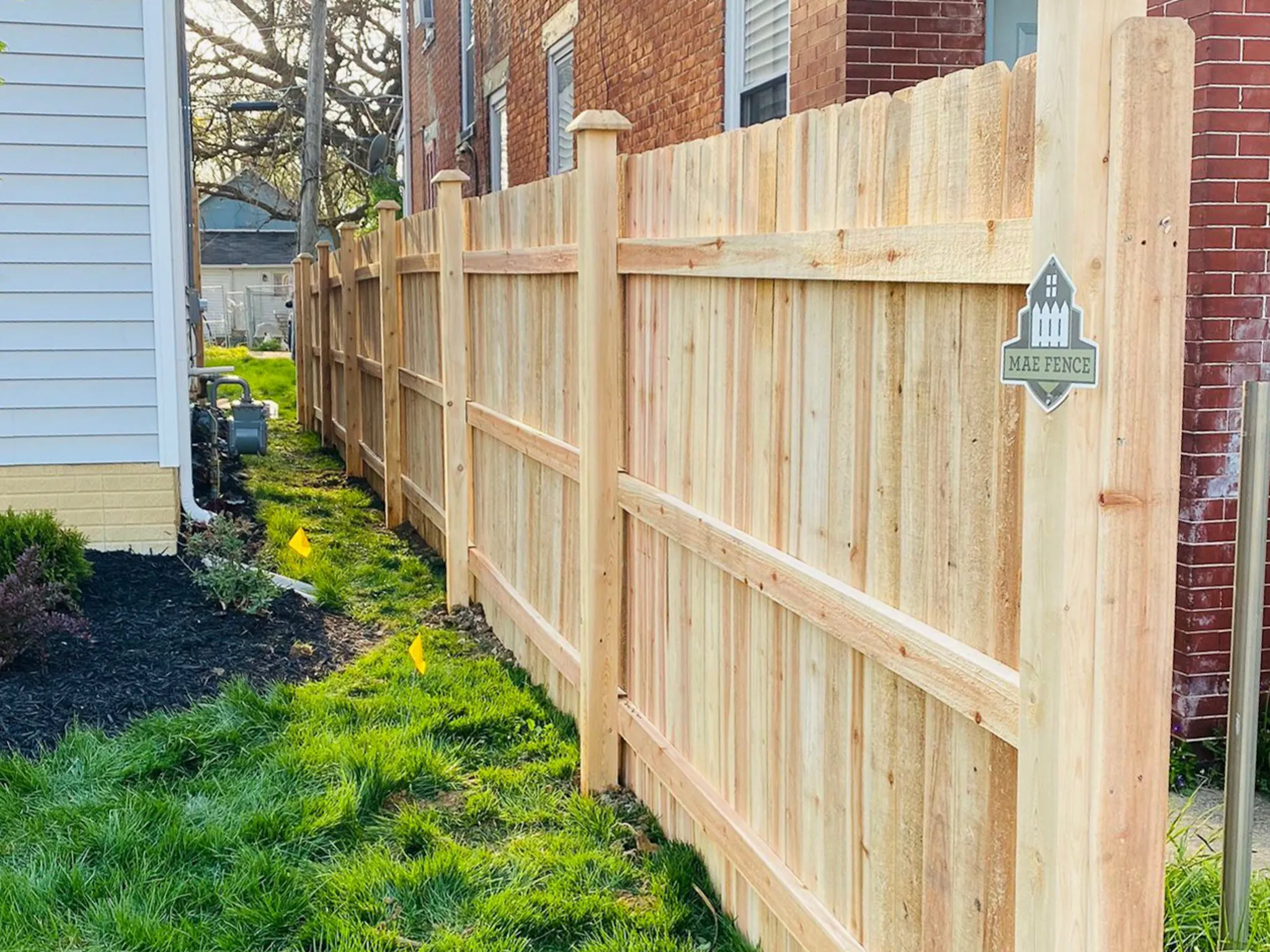 6_-Privacy-DE Straight-Cedar-209