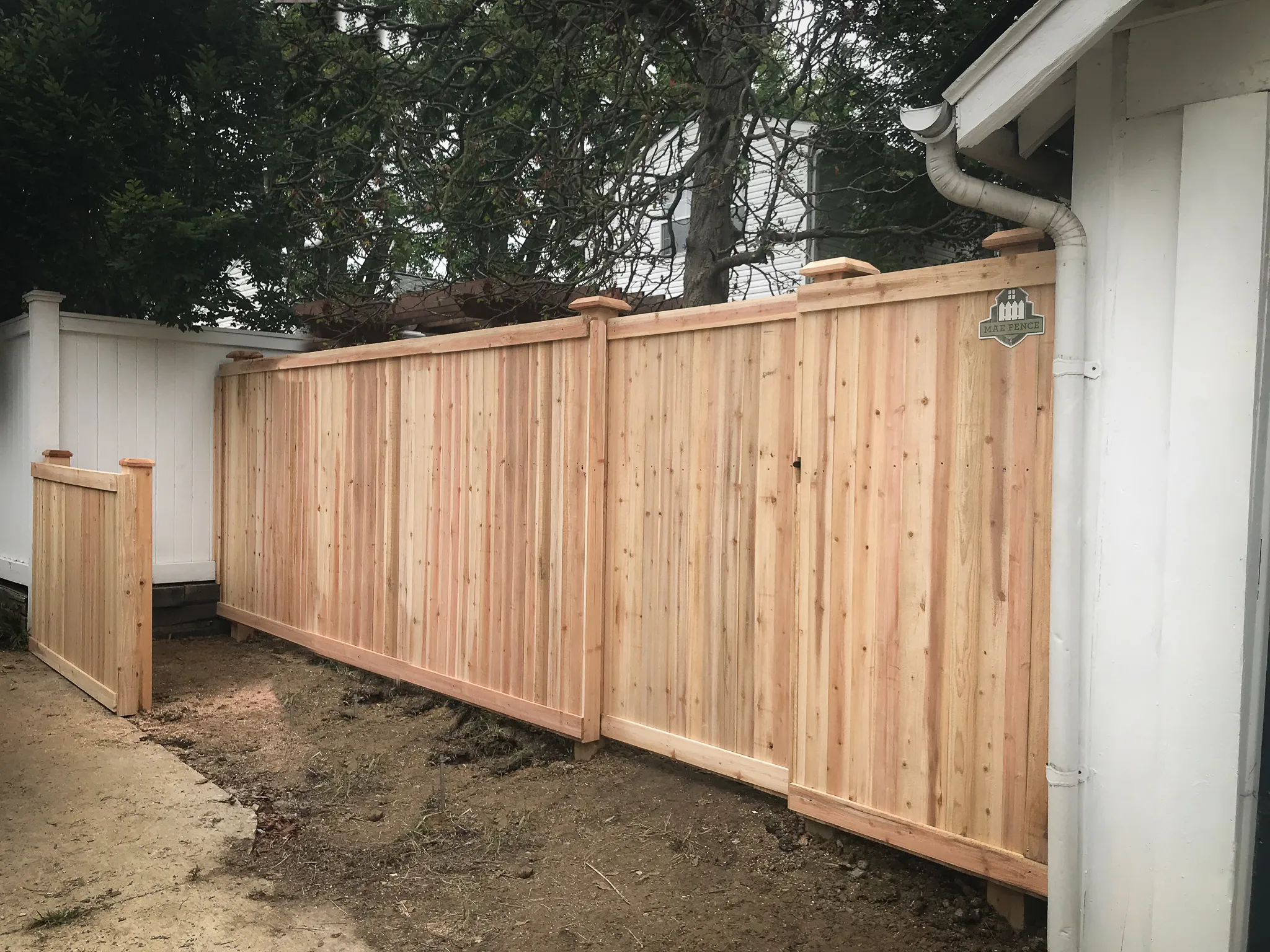 6_-Privacy-Traditional-Cedar-166