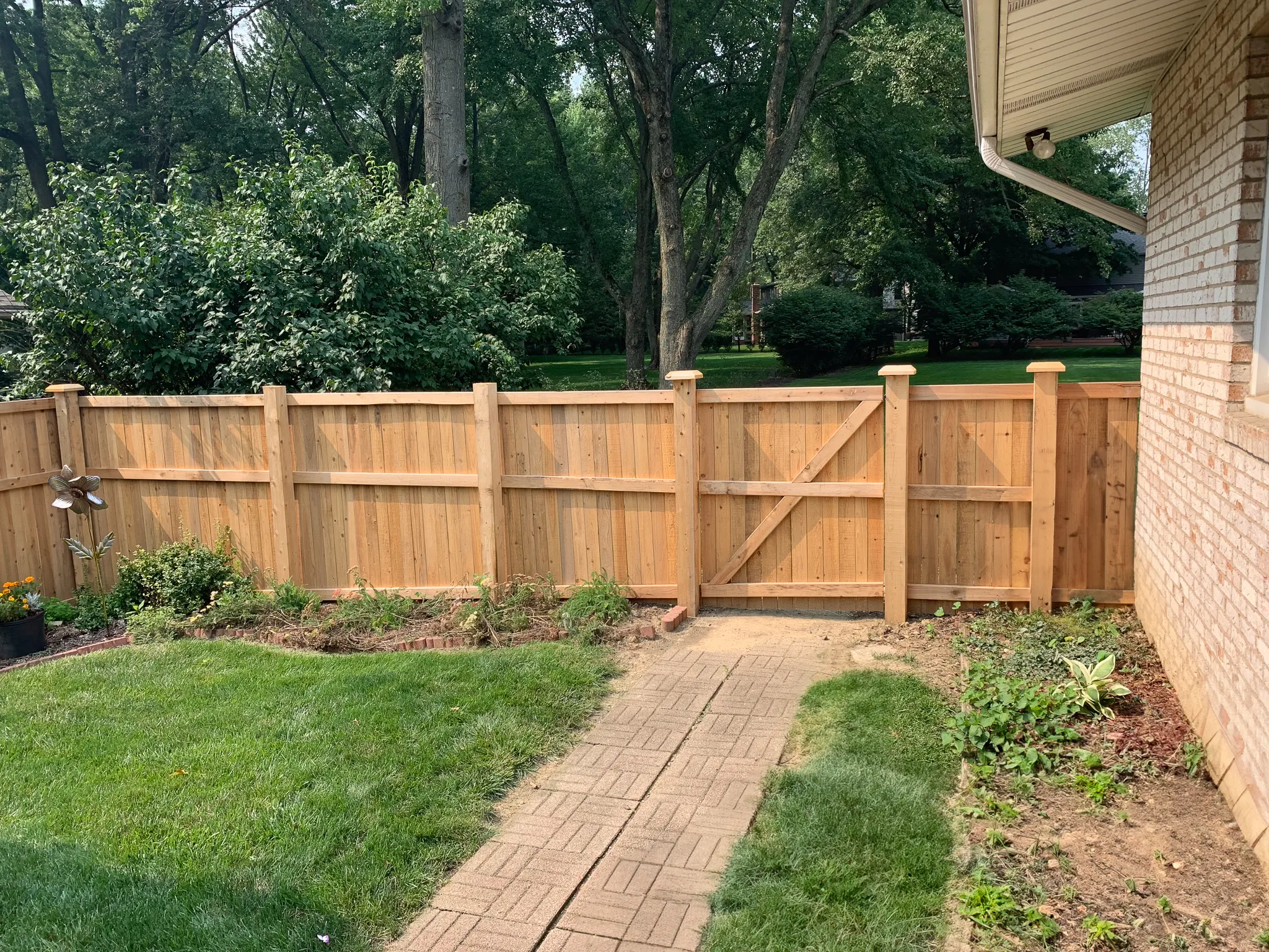 6_-Privacy-Traditional-Cedar-200