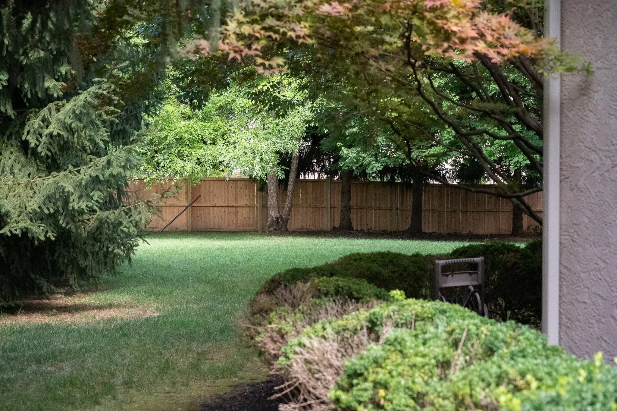 6_-Privacy-Traditional-Cedar-213