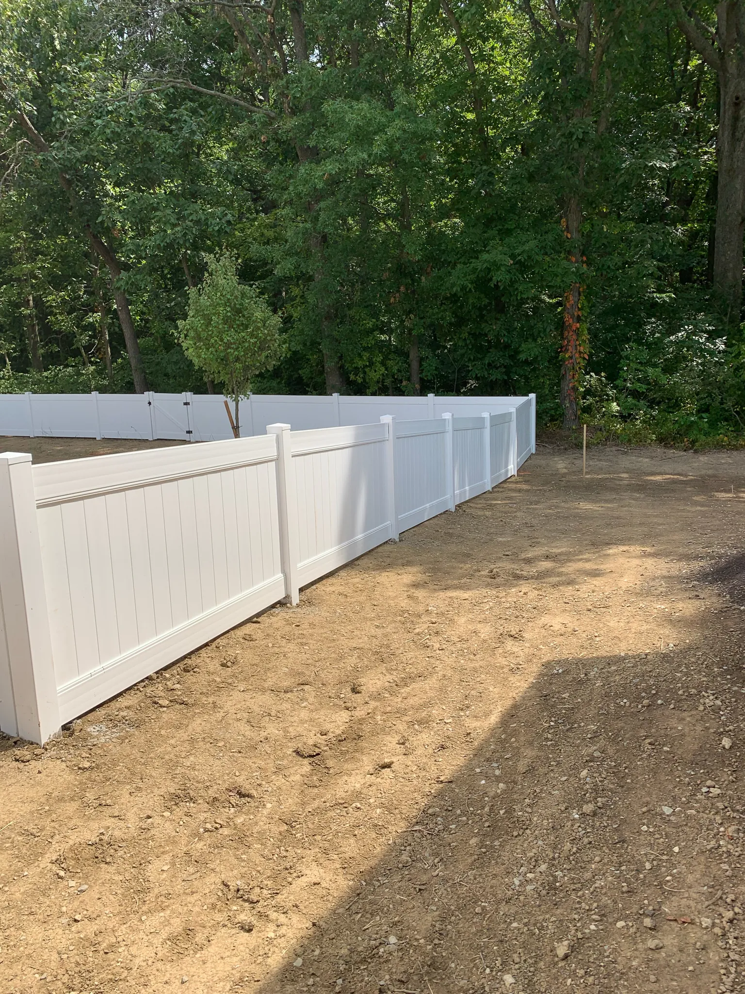 6_-Privacy-Traditional-Vinyl-133