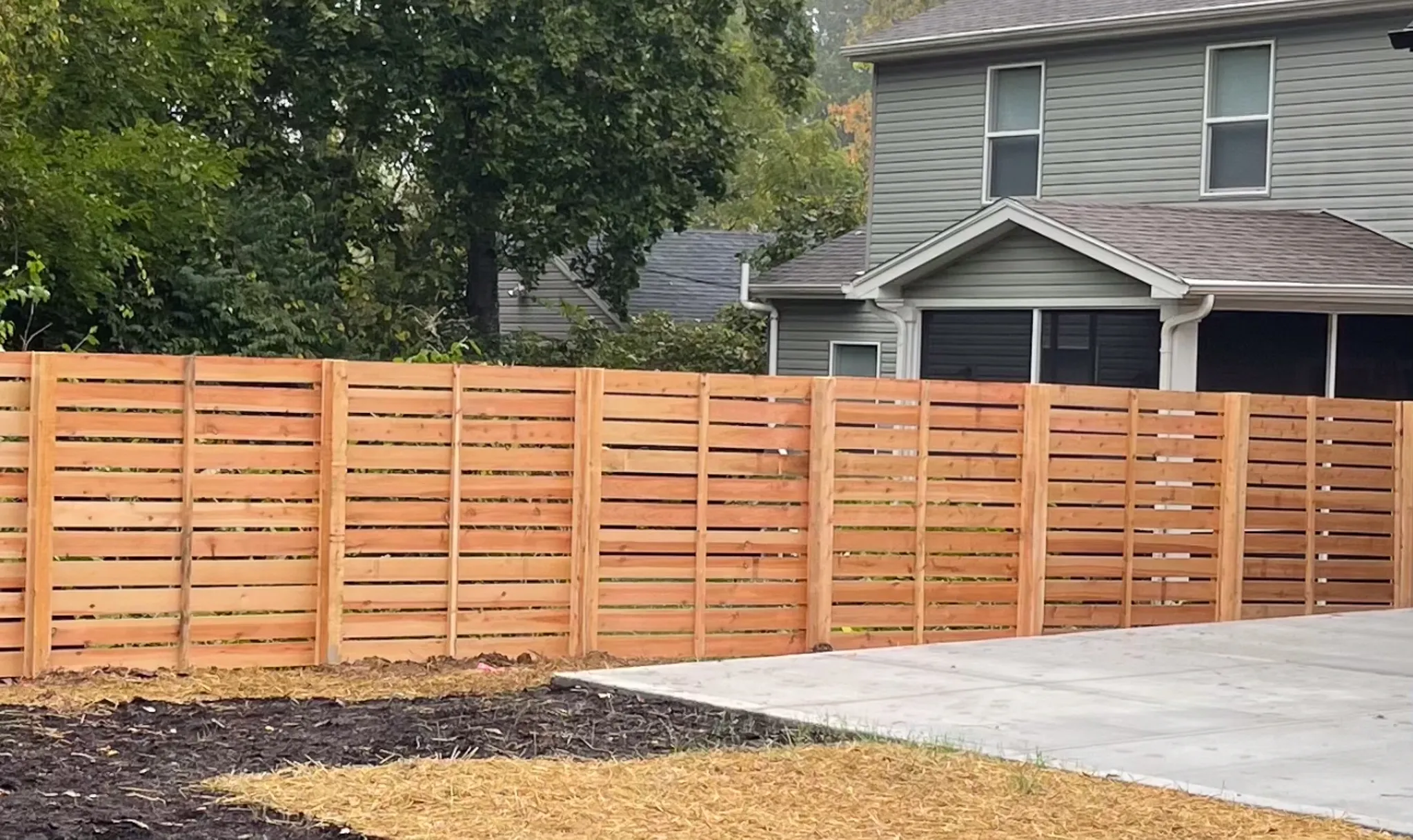 6_-SemiPrivacy-Horizontal-Cedar-244